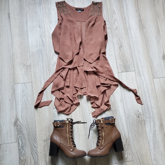 Double Zero Draped Belted Vest Top - Picture 2 of 6